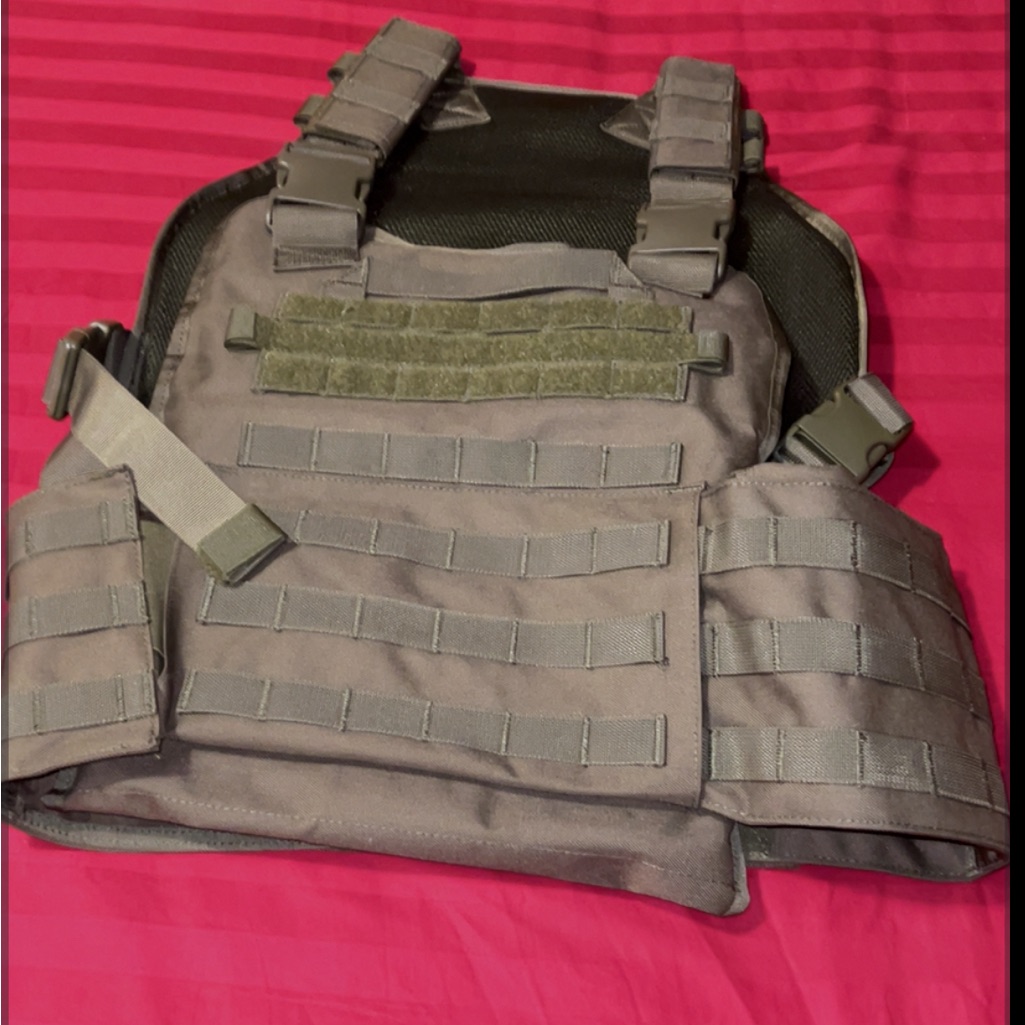 Plate Carrier Olive Gear Brand New